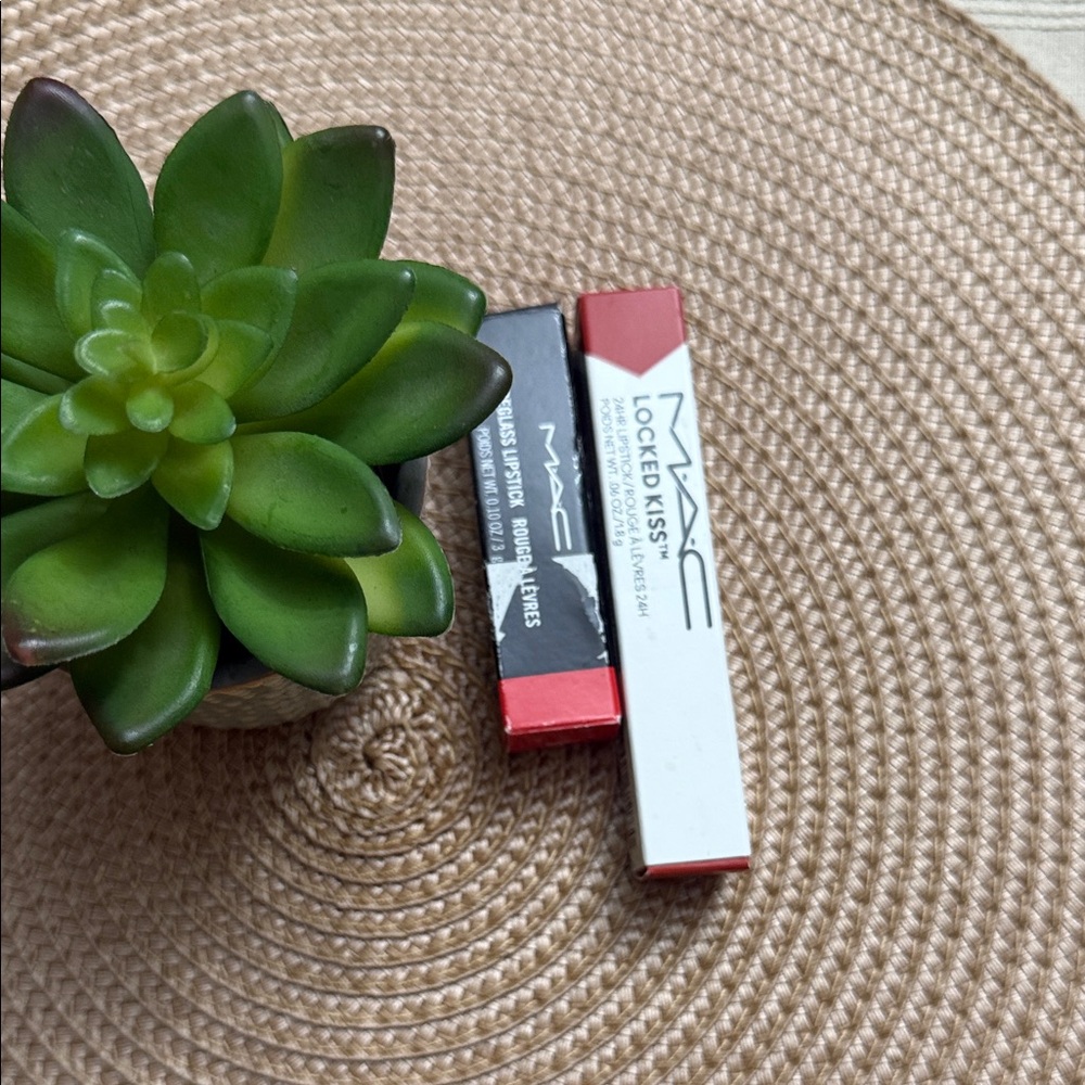 Mac Lipsticks Bundle